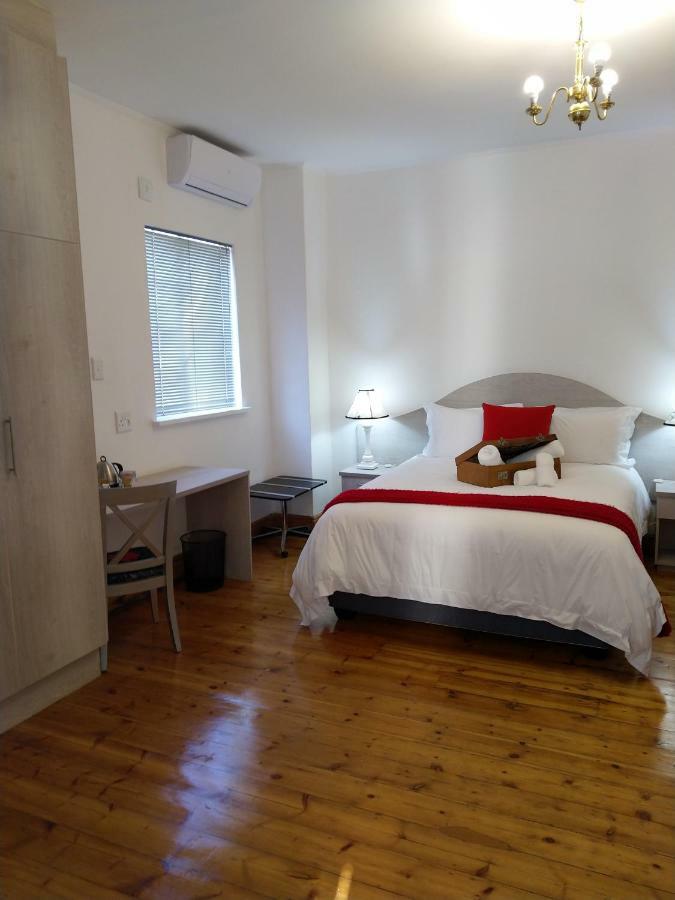 Savoy Hotel Beaufort-West Beaufort West Extérieur photo